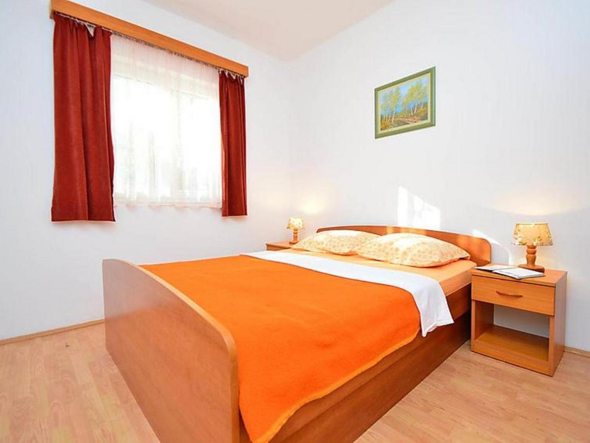 Apartments Bruno Tribunj  Bagian luar foto