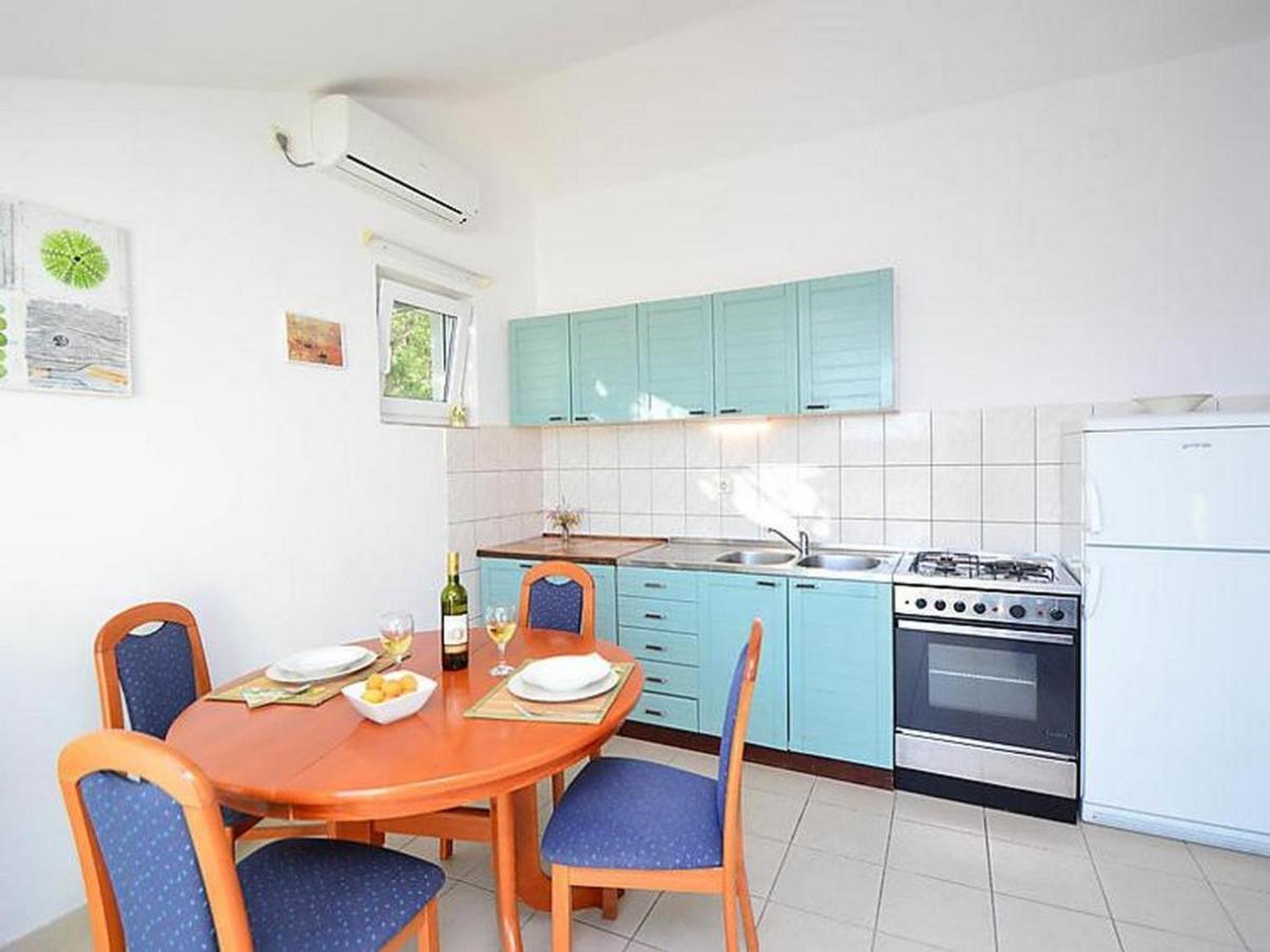 Apartments Bruno Tribunj  Bagian luar foto
